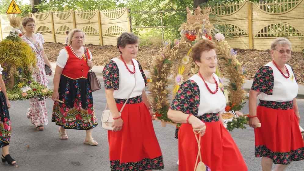  DOŻYNKI GMINNE w naszym kościele 